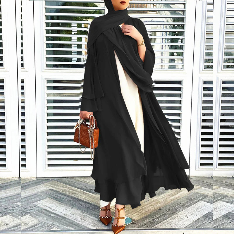 Abaya Élégante à Coupe Fluide et Détails Raffinés