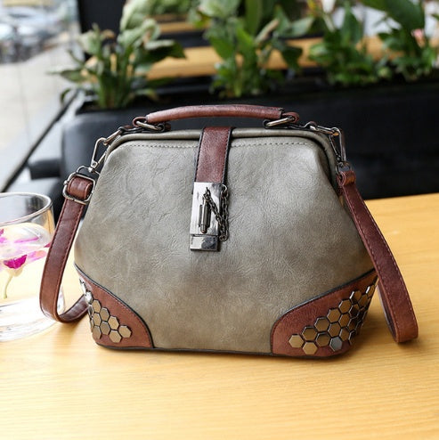 Sac à main tendance avec bandoulière