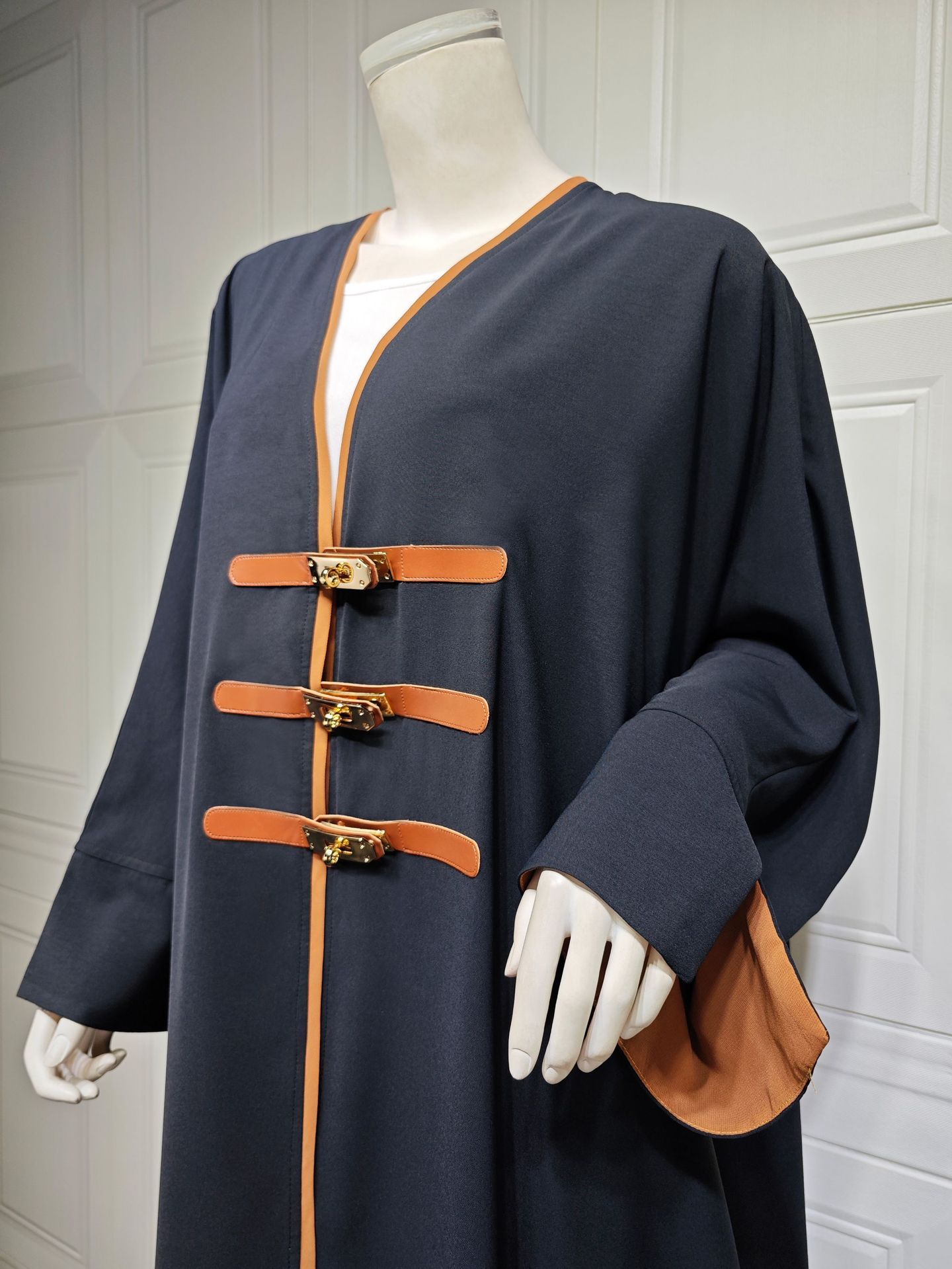 Chareza | Abaya Luxe au Style Traditionnel