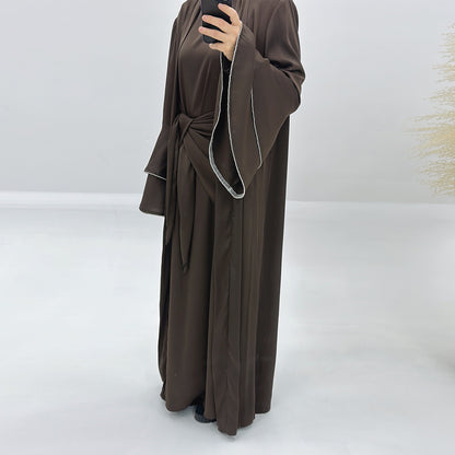 Abaya Fluide Élégante – Confort & Style Intemporel