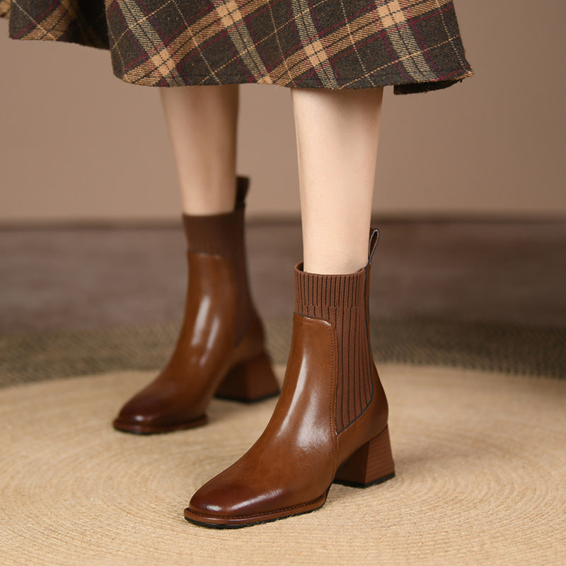 Bottines vintage à bout carré – Maille brune chic