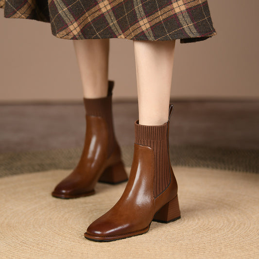 Bottines vintage à bout carré – Maille brune chic