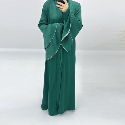 Abaya Fluide Élégante – Confort & Style Intemporel