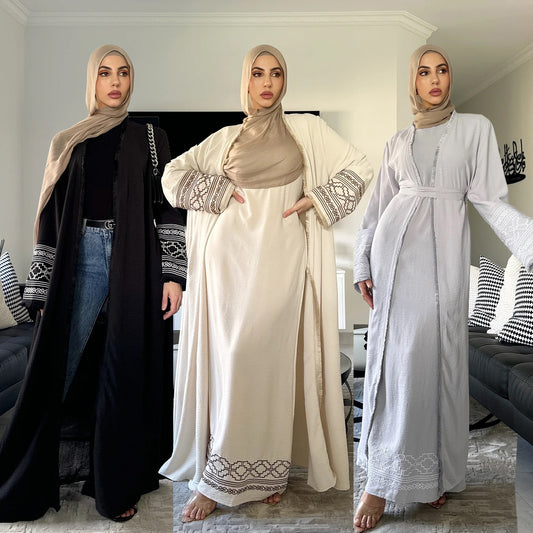 Tenue Abaya Deux Pièces avec Broderies Élégantes