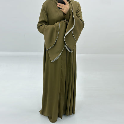 Abaya Fluide Élégante – Confort & Style Intemporel